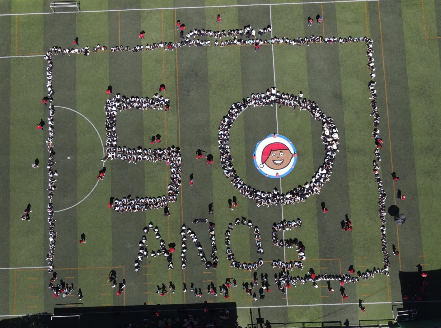 Celebramos 50 años de historia viva. Esta galería recoge el homenaje visual de nuestros estudiantes: memorias, emociones y orgullo compartido por ser parte del legado Martim Cererê.